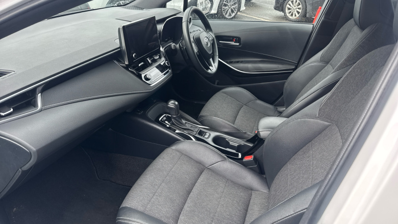 Toyota Corolla 2.0 VVT-i Hybrid Design 5dr CVT Hybrid Hatchback